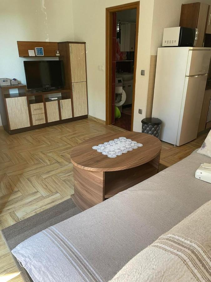 Apartman Edi Нін Екстер'єр фото