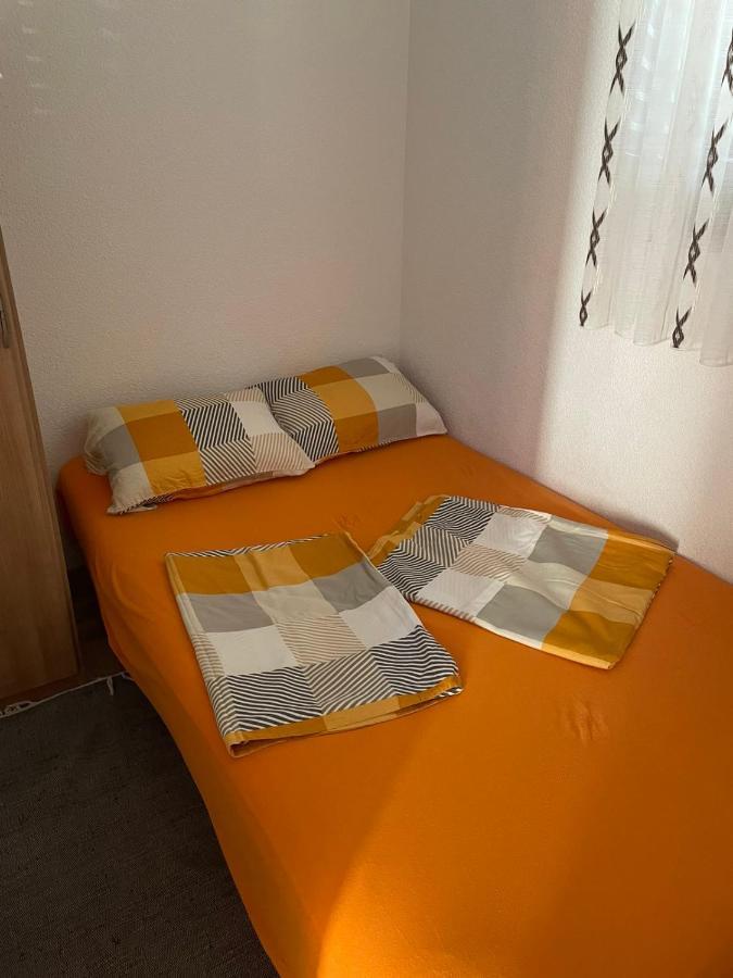Apartman Edi Нін Екстер'єр фото